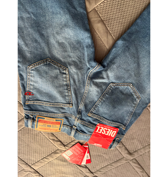 Джинсы • Diesel • Синий