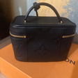 Сумка • Louis Vuitton • Черный