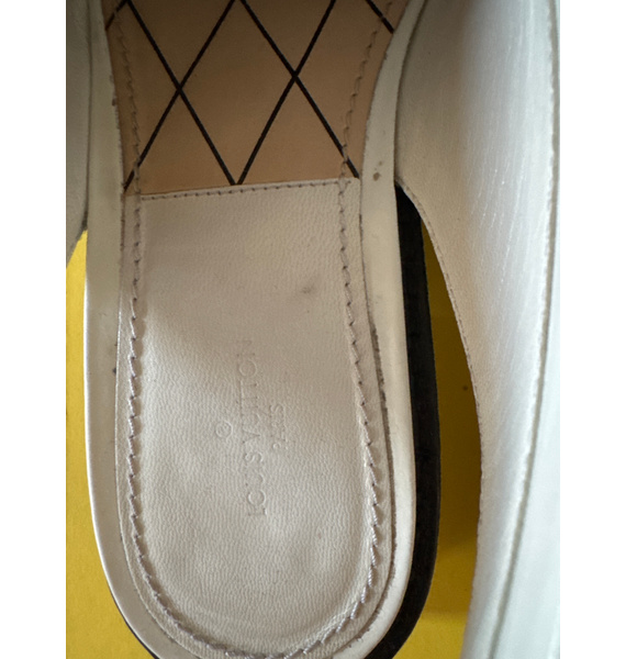 Лоферы • Louis Vuitton • Белый