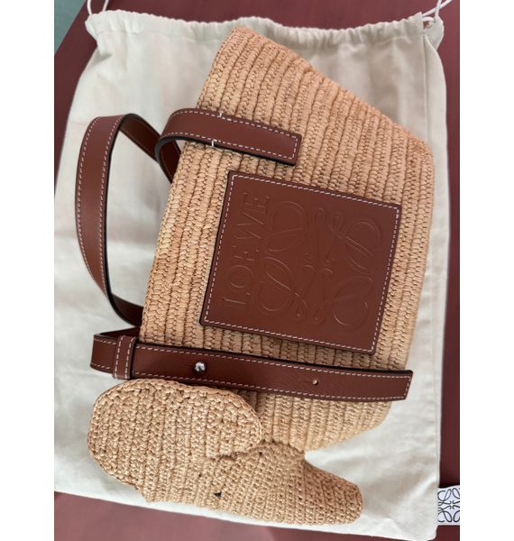 Сумка • LOEWE • Бежевый