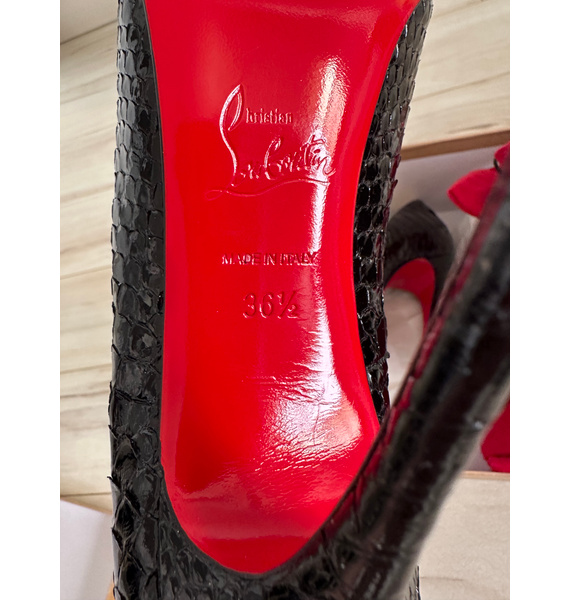 Туфли • Christian Louboutin • Черный