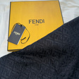Шарф • Fendi • Черный
