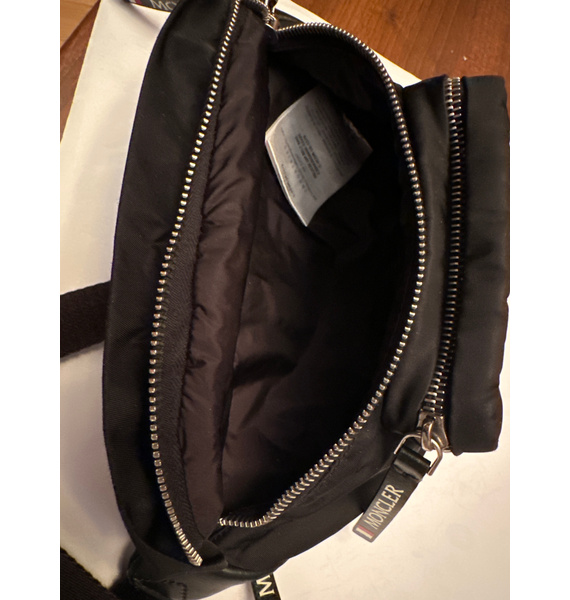 Сумка • Moncler • Черный