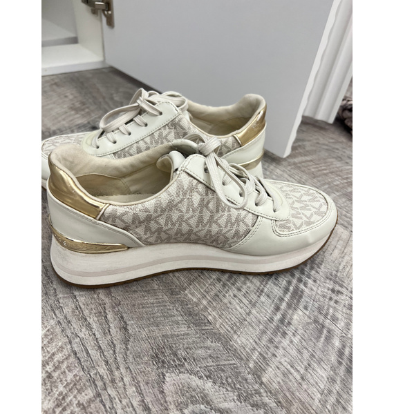 Кроссовки • Michael Kors • Молочный