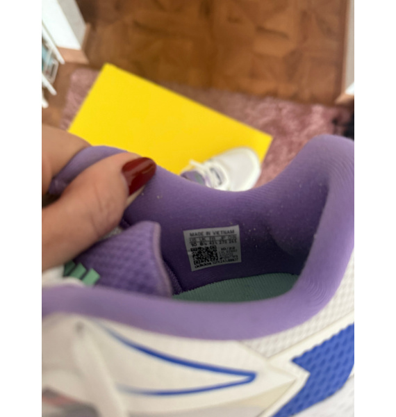 Кроссовки • adidas • Белый