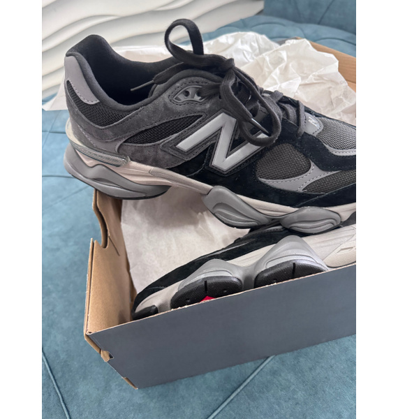 Кроссовки • New Balance • Черный