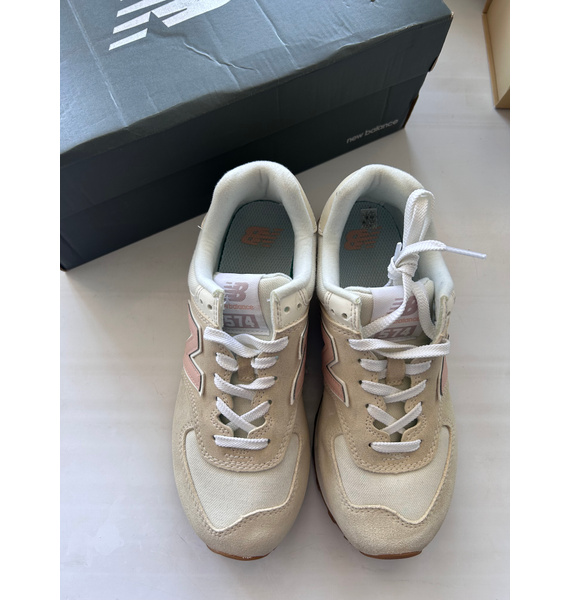 Кроссовки • New Balance • Белый