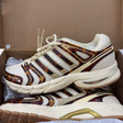 Кроссовки • adidas • Бежевый