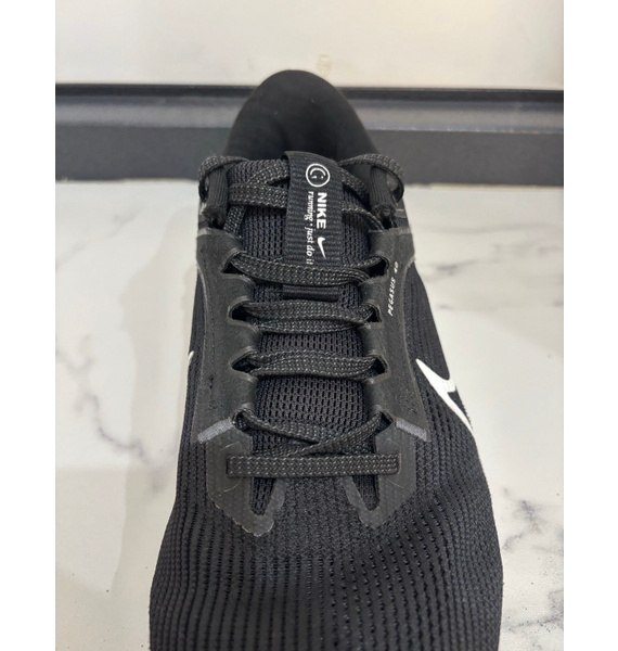 Кроссовки • Nike • Другое