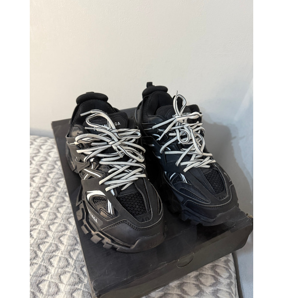 Кроссовки • Balenciaga • Черный
