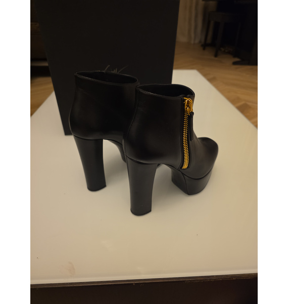 Ботильоны • Giuseppe Zanotti • Черный