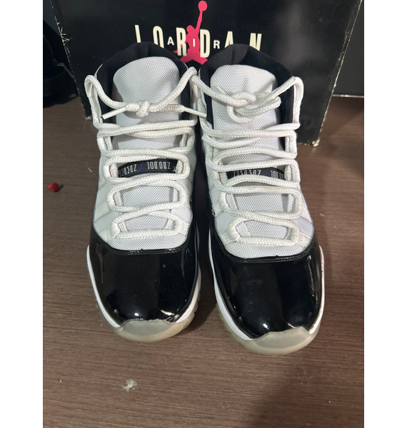 Кроссовки • Jordan • Белый