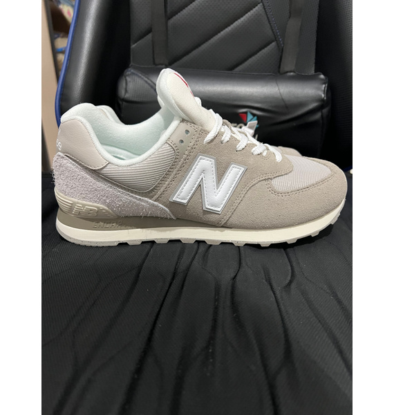 Кроссовки • New Balance • Бежевый