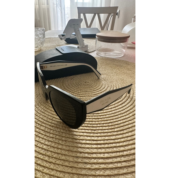 Очки • Prada Eyewear • Черный