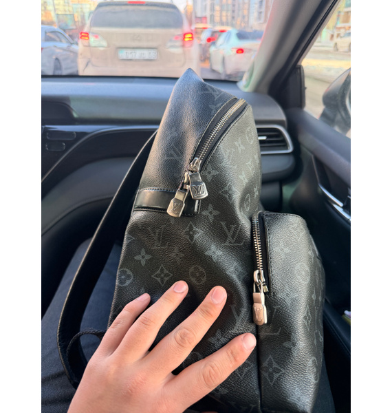 Рюкзак • Louis Vuitton • Черный