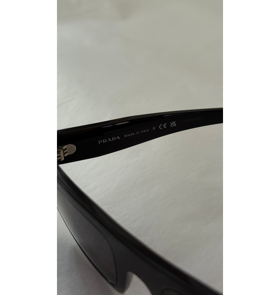 Очки • Prada Eyewear • Черный