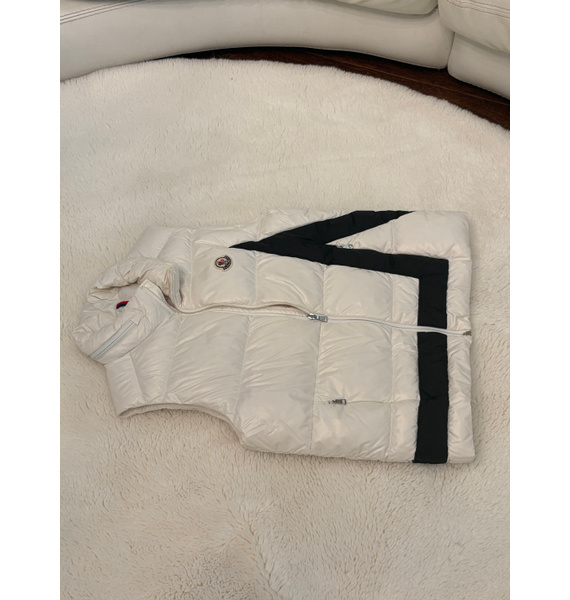 Жилет • Moncler • Белый