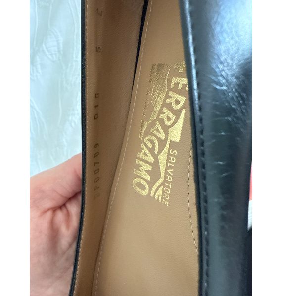 Балетки • Ferragamo • Черный