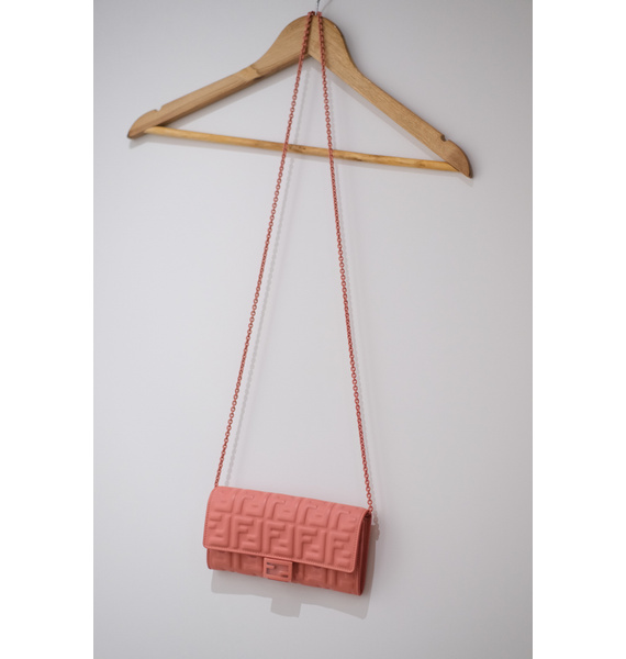 Клатч • Fendi • Коралловый