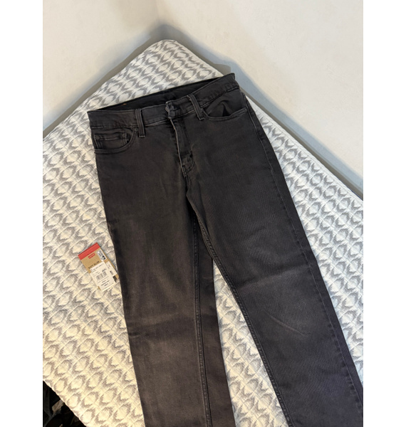 Джинсы • Levi's • Черный