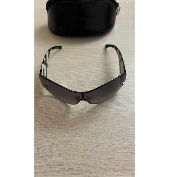 Очки • Givenchy Eyewear • Черный