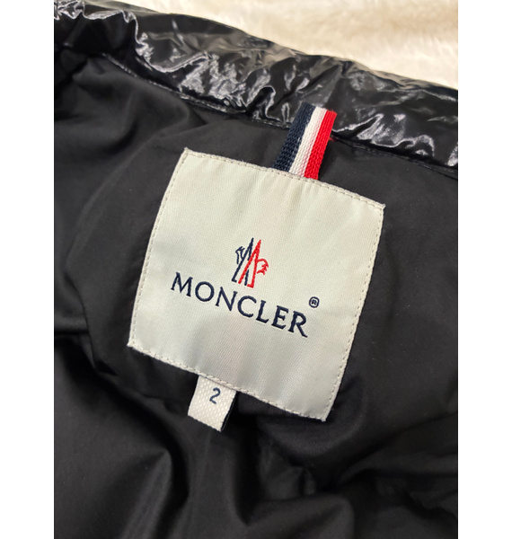Жилет • Moncler • Черный