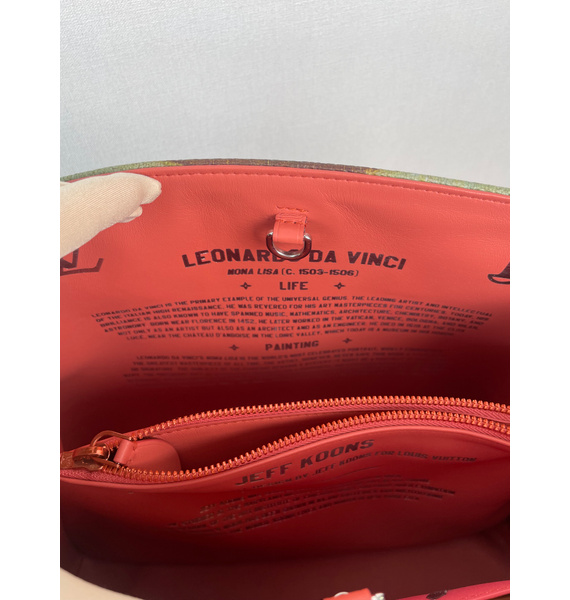 Сумка • Louis Vuitton • Коралловый