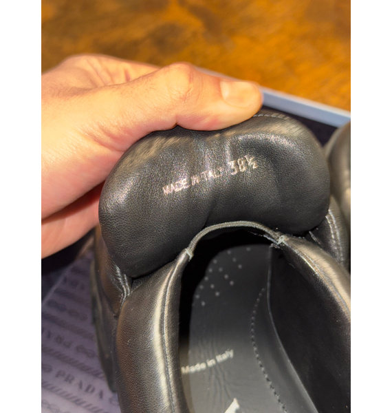 Ботинки • Prada • Черный