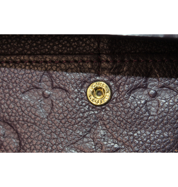Кошелек • Louis Vuitton • Фиолетовый