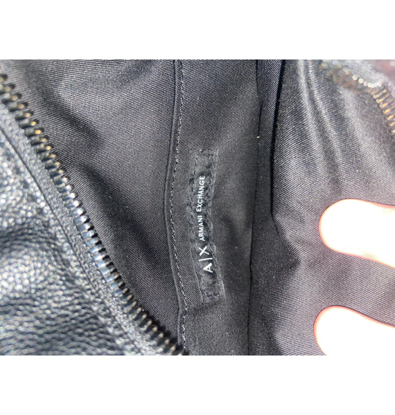 Барсетка • Armani Exchange • Черный