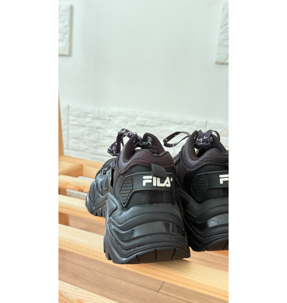 Кроссовки • Fila • Черный