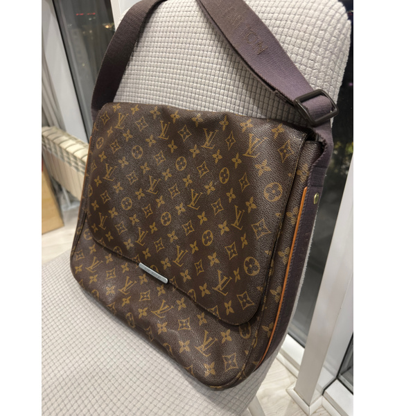 Сумка • Louis Vuitton • Коричневый
