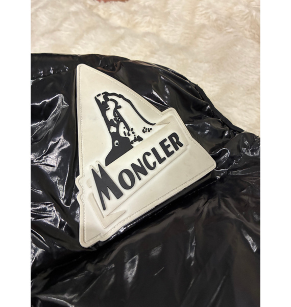 Жилет • Moncler • Черный