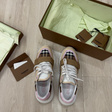Кроссовки • Burberry • Другое