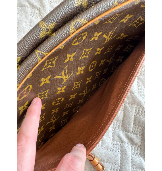 Сумка • Louis Vuitton • Бежевый