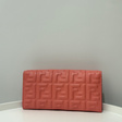 Клатч • Fendi • Коралловый