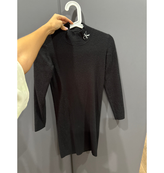 Платье • Calvin Klein • Черный