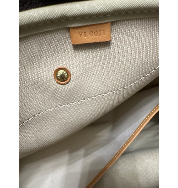 Сумка • Louis Vuitton • Коричневый