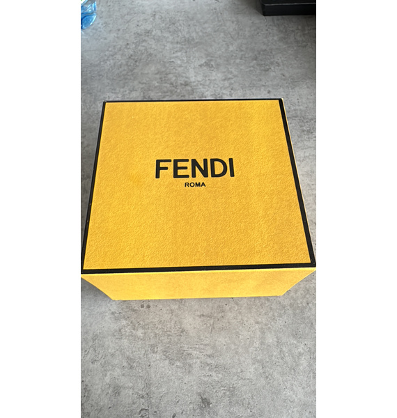 Серьги • Fendi • Золотой