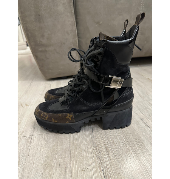 Ботинки • Louis Vuitton • Черный