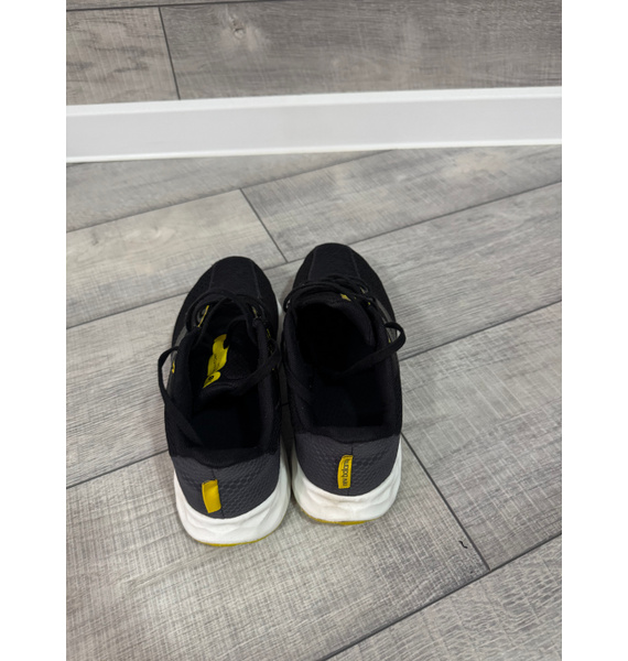 Кроссовки • New Balance • Черный