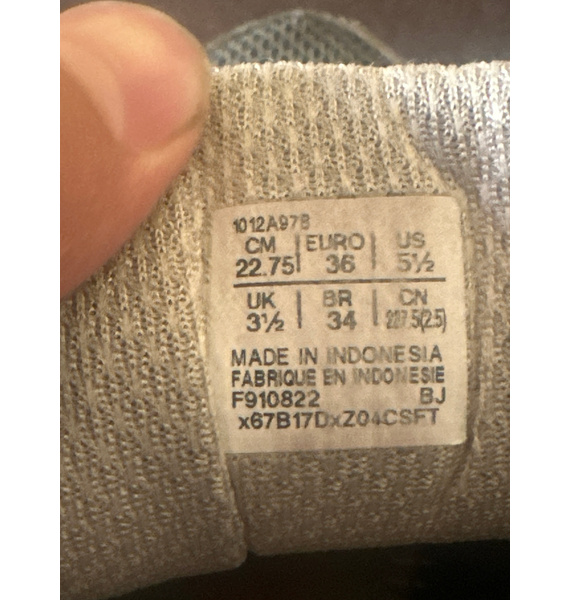Кроссовки • ASICS • Зеленый