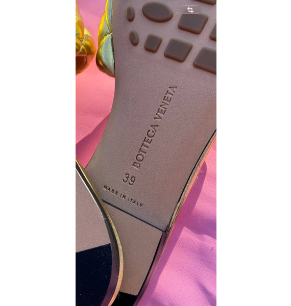 Шлепанцы • Bottega Veneta • Золотой