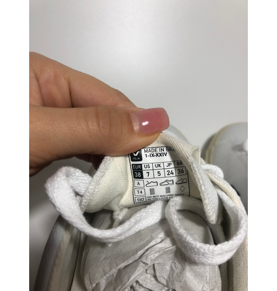 Кеды • VEJA • Белый