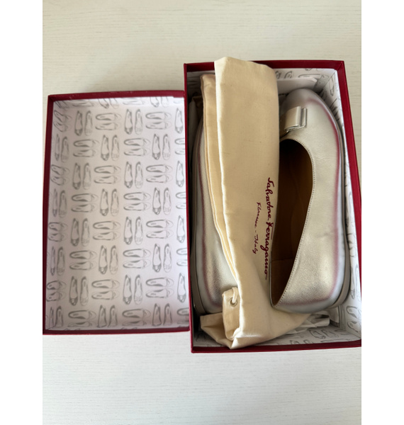 Туфли • Salvatore Ferragamo • Серебряный