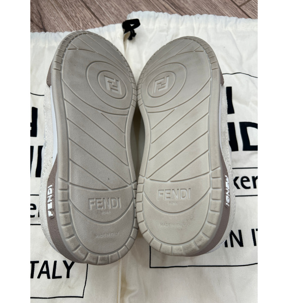 Кроссовки • Fendi • Бежевый