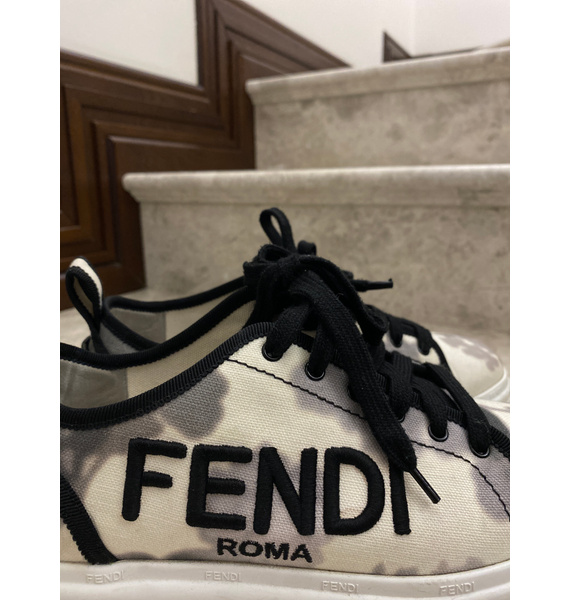 Кеды • Fendi • Другое