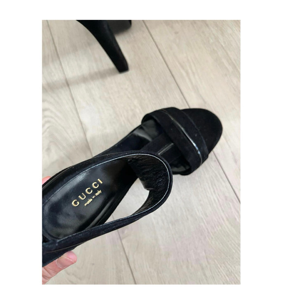 Босоножки • Gucci • Черный