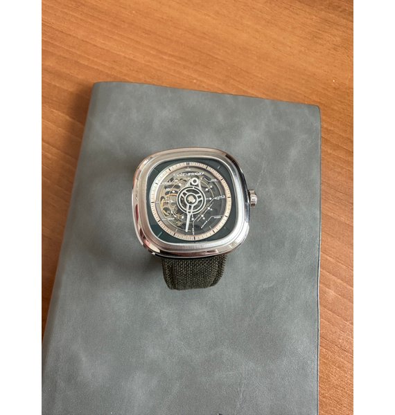 Часы • Sevenfriday • Хаки