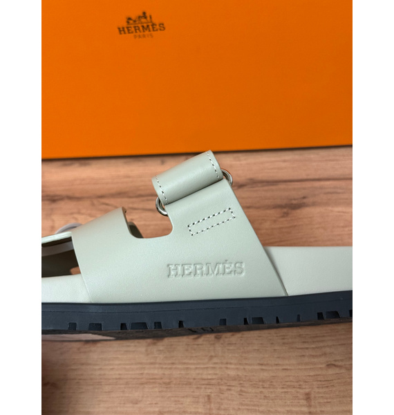 Шлепанцы • Hermès • Бежевый